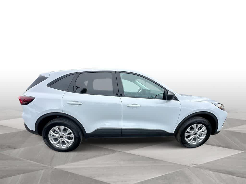 Used 2025 Ford Escape Active w/ Tech Pack #1 AWD/4WD image 9