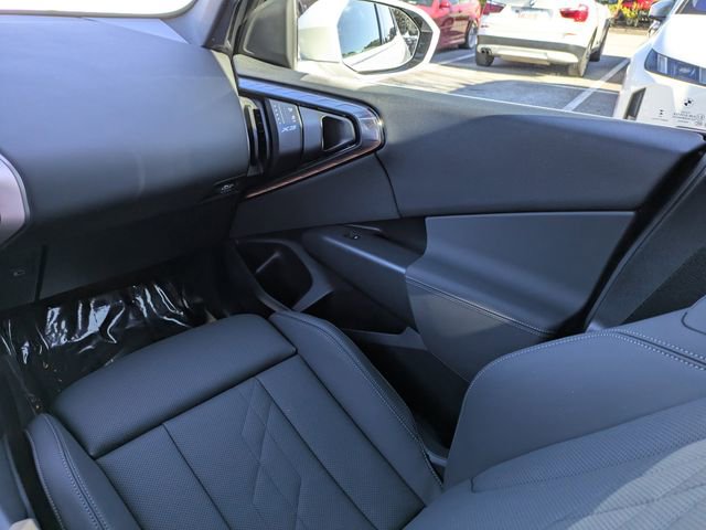 Used 2025 BMW X3 xDrive30i w/ Convenience Package image 19