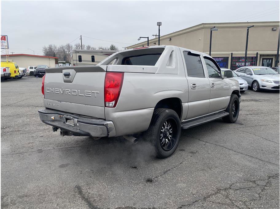 Used 2004 Chevrolet Avalanche 2WD image 5
