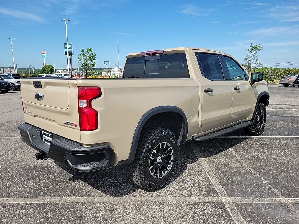 Used 2023 Chevrolet Silverado 1500 ZR2 AWD/4WD image 7