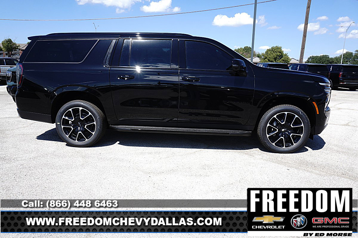New 2026 Chevrolet Suburban RST w/ Comfort Package AWD/4WD image 8