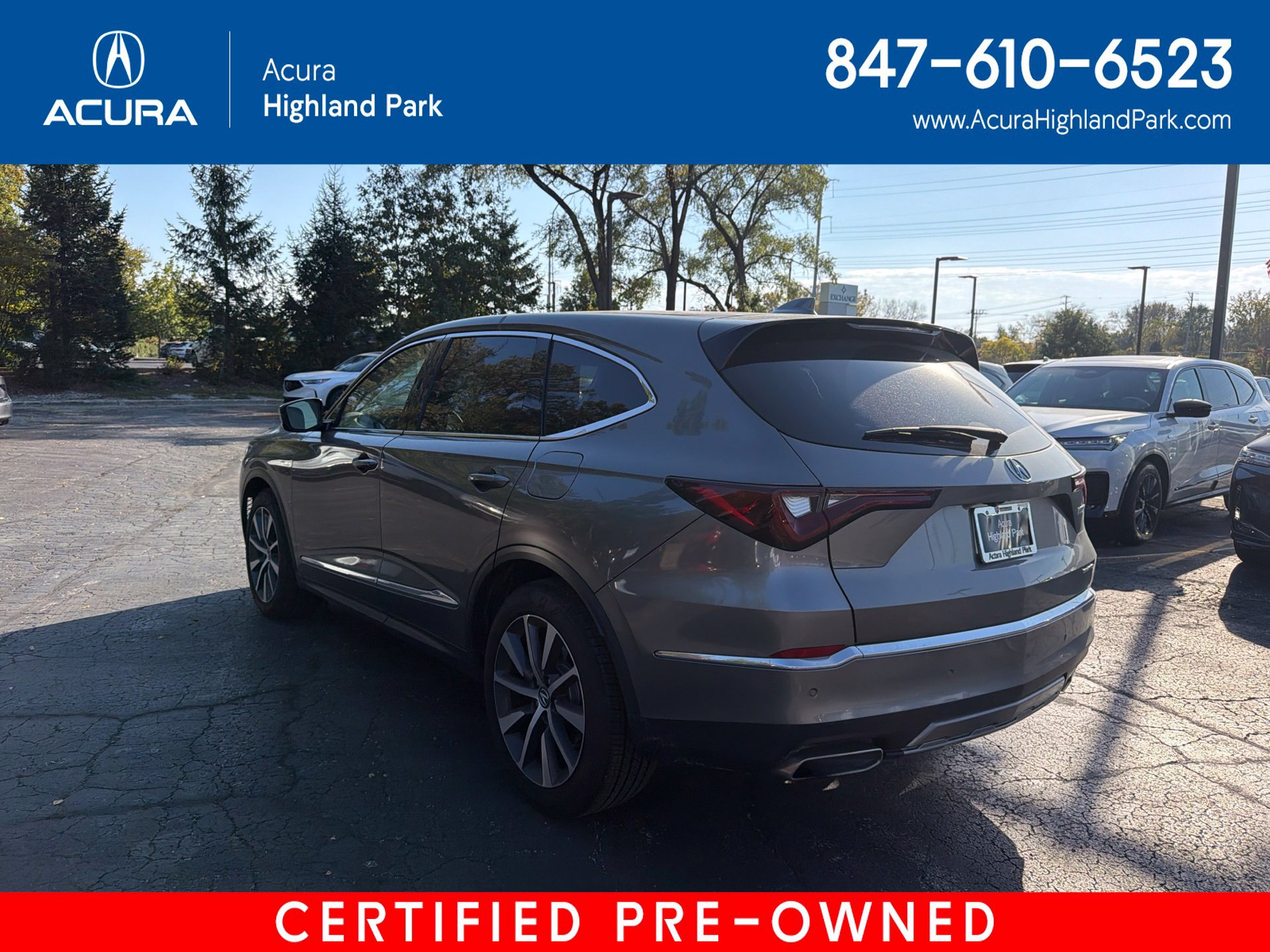 Used 2026 Acura MDX w/ Technology Package AWD/4WD image 3
