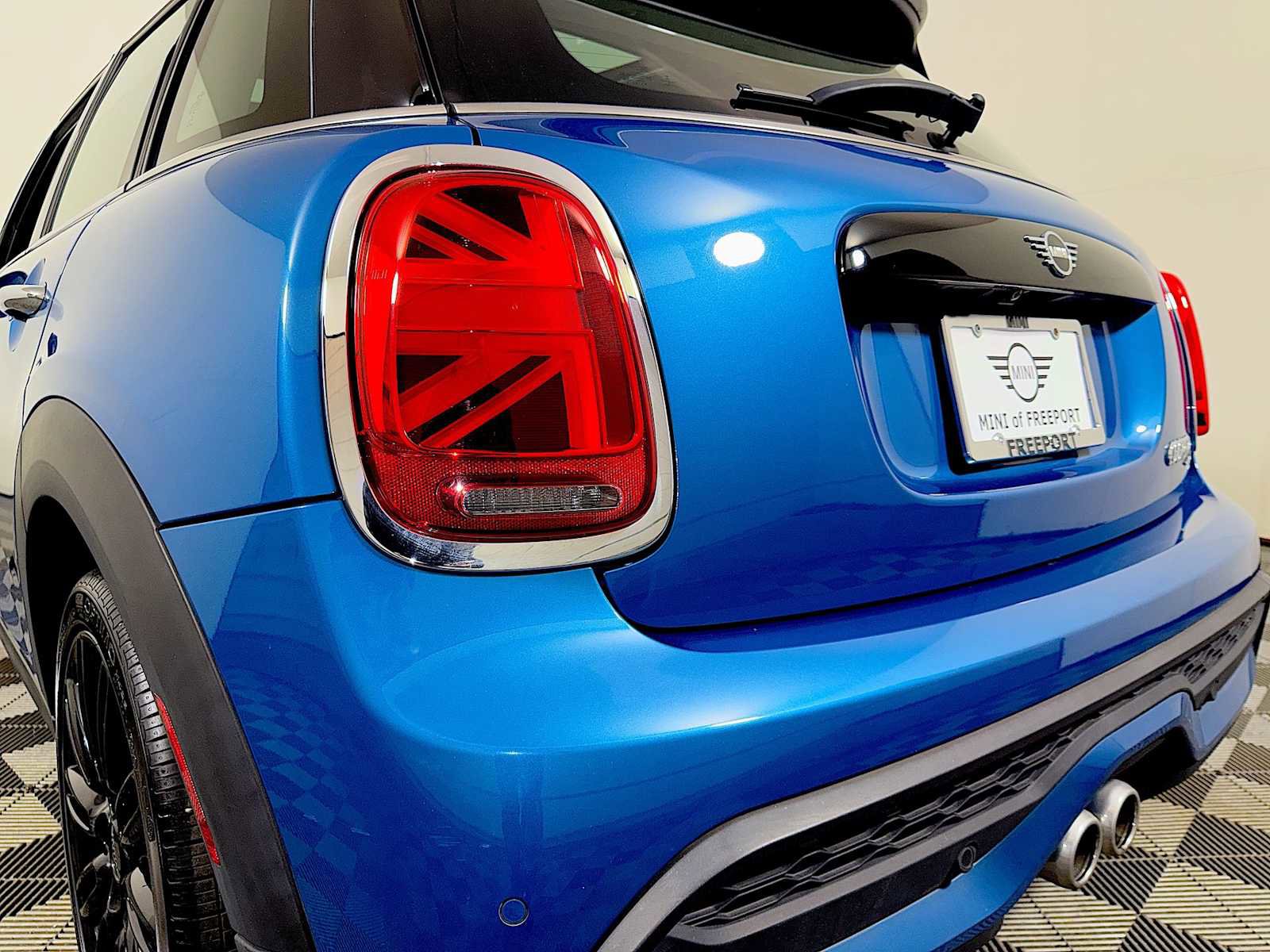 Used 2023 MINI Cooper S image 27