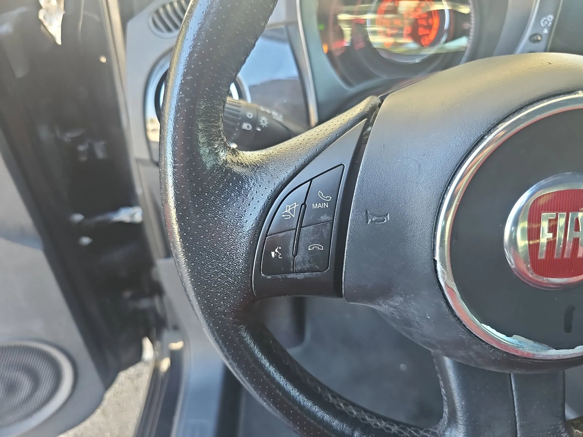 Used 2013 FIAT 500 Sport w/ Beats Audio Pkg image 28