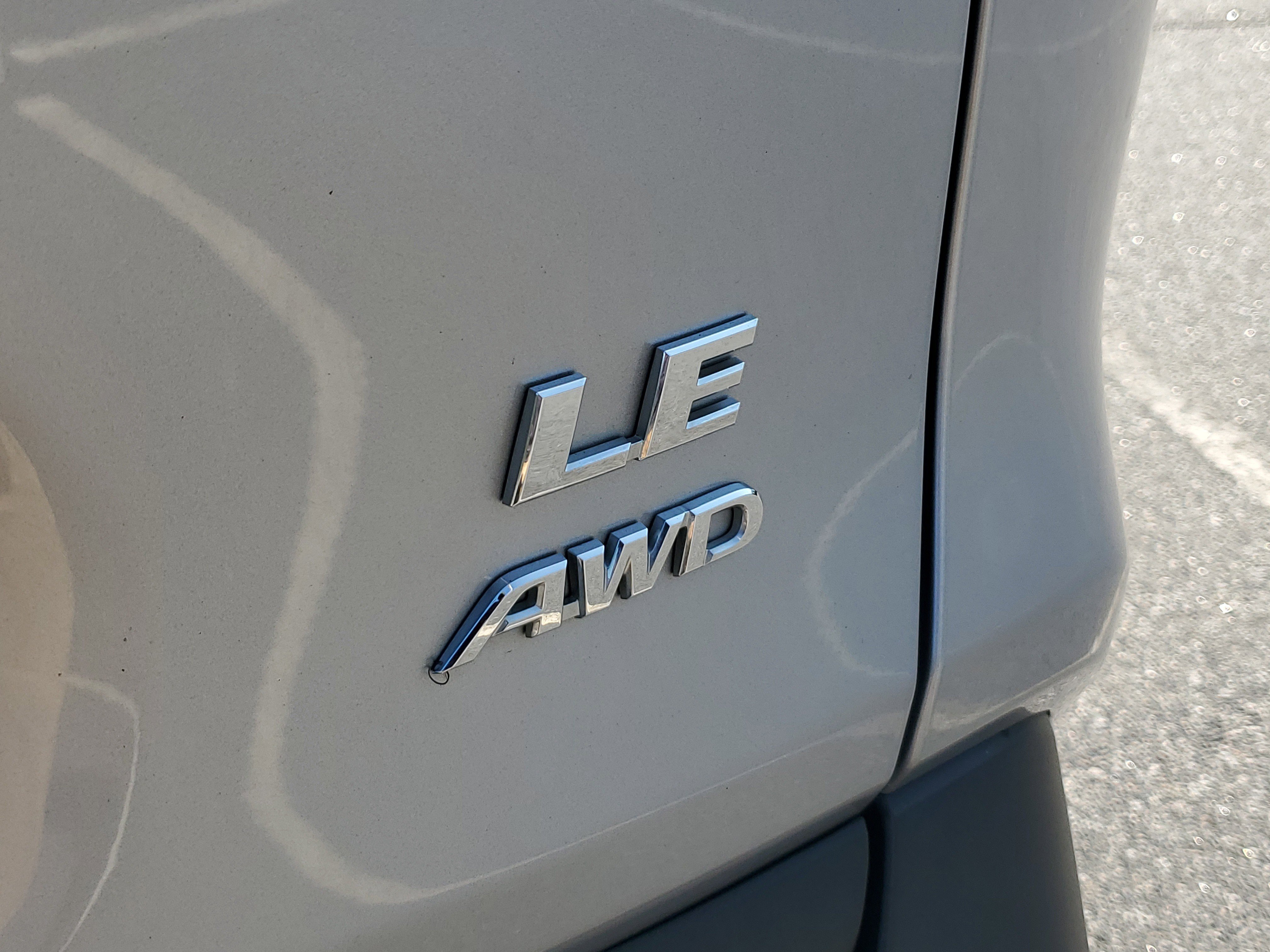 Used 2024 Toyota RAV4 LE image 7