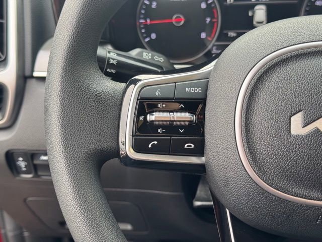 Used 2022 Kia Sorento LX image 25