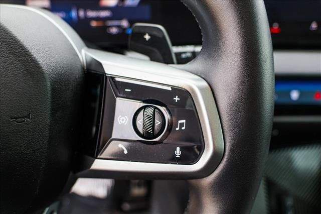 Used 2025 BMW X3 xDrive30i image 16