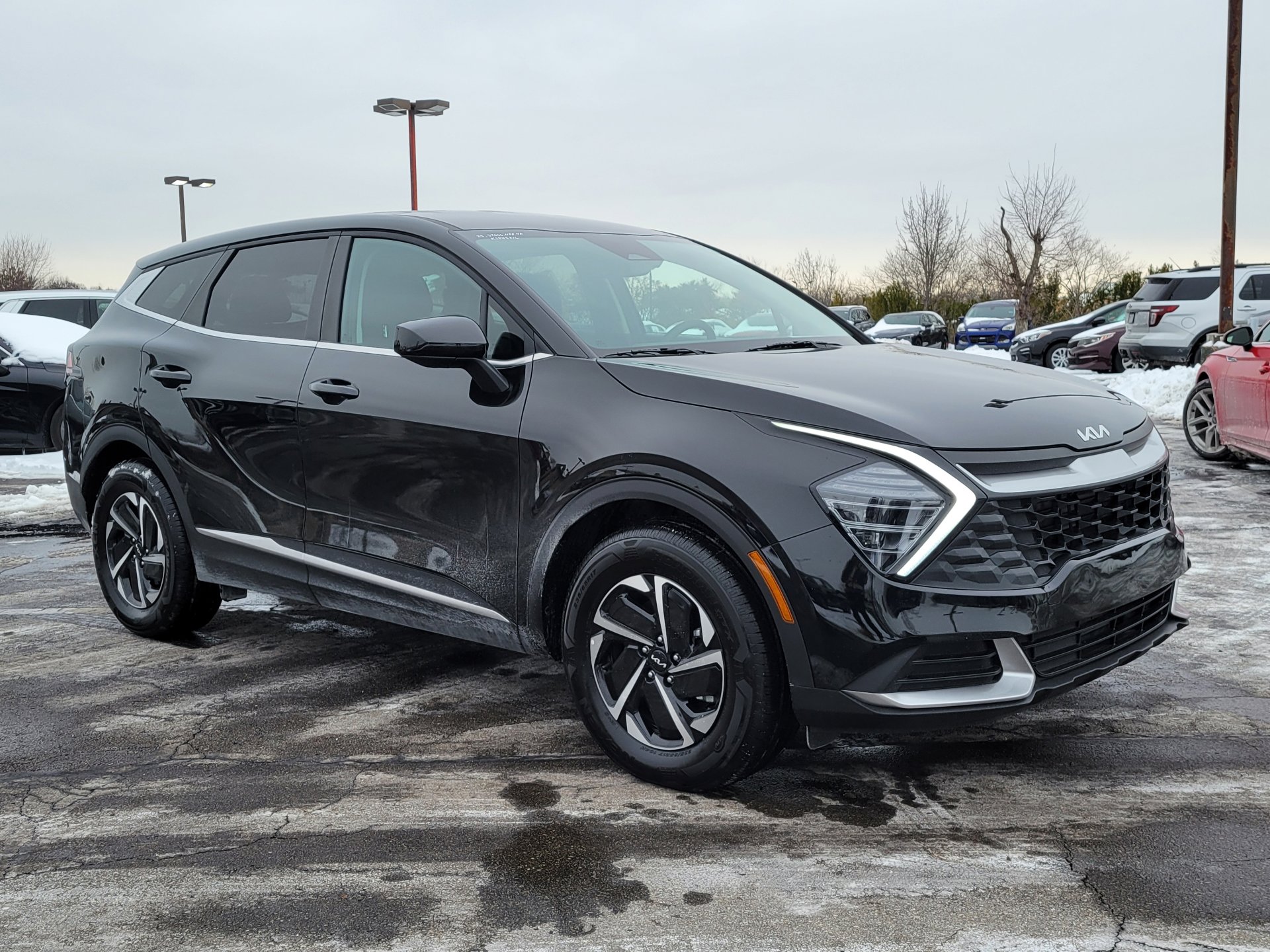 Used 2025 Kia Sportage LX image 30