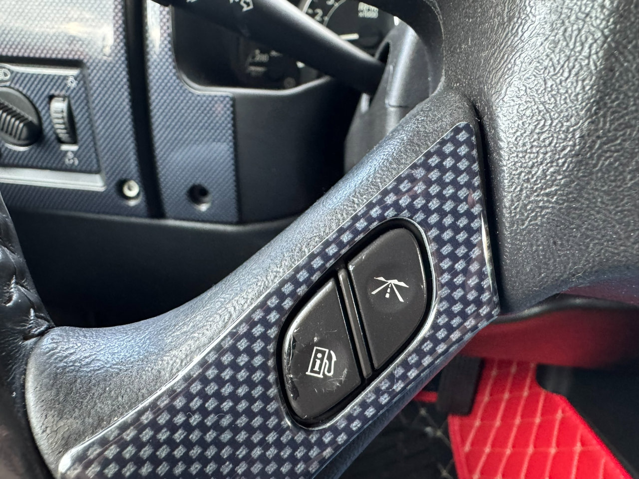 Used 2005 HUMMER H2 w/ Preferred Equipment Group image 14