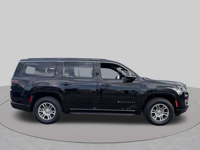 Used 2023 Jeep Wagoneer 4WD image 11