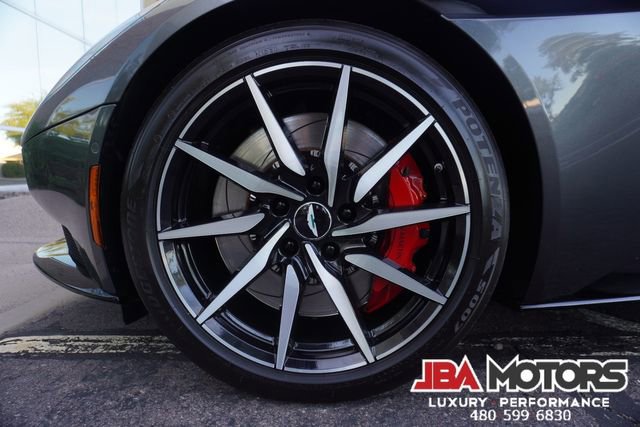 Used 2020 Aston Martin DB11 Coupe image 81
