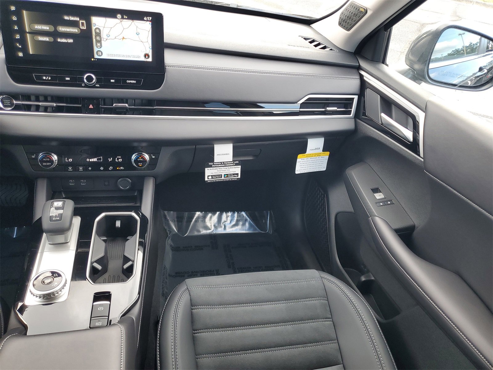 New 2025 Mitsubishi Outlander SE image 25