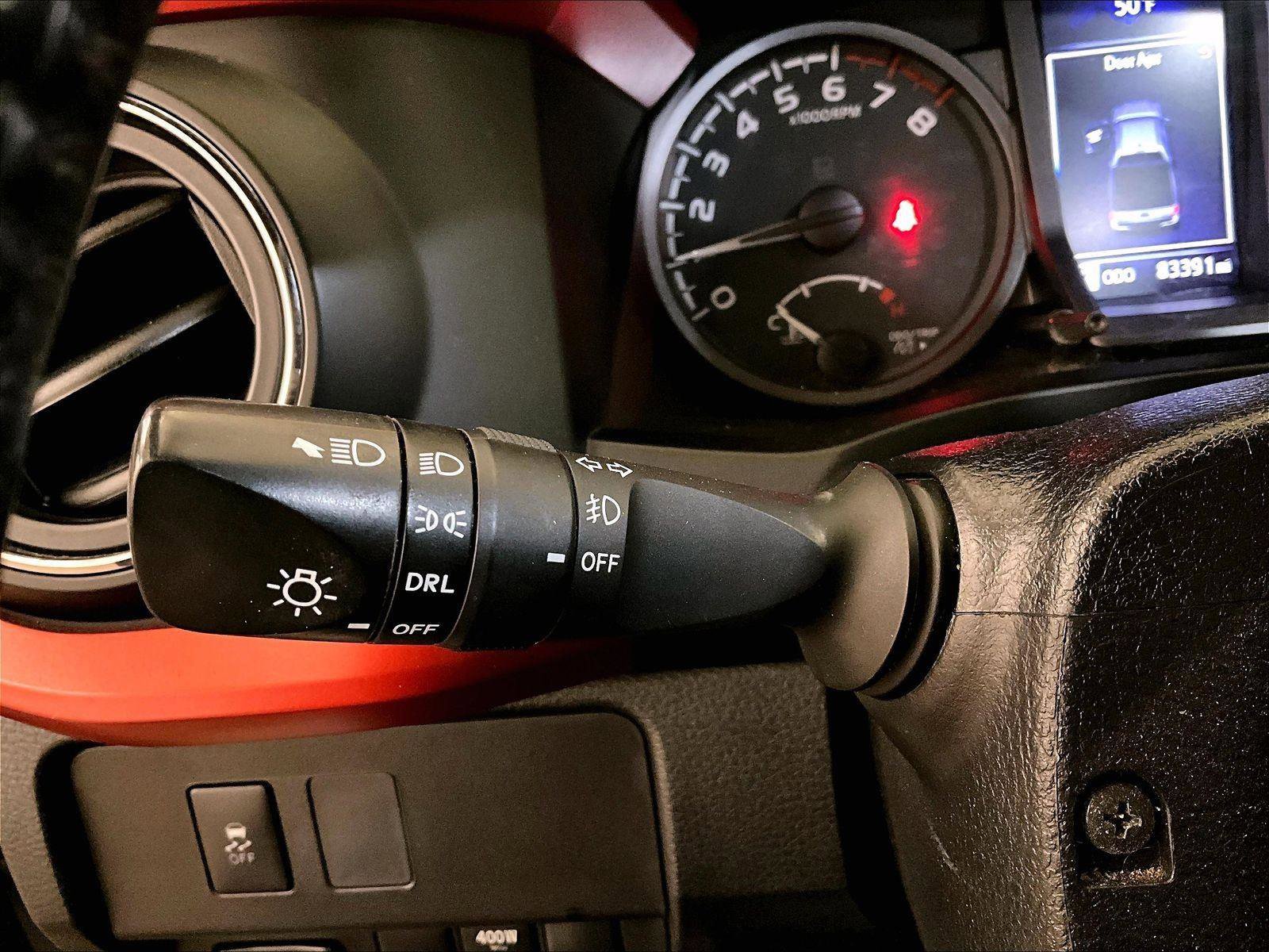 Used 2020 Toyota Tacoma TRD Off-Road AWD/4WD image 31