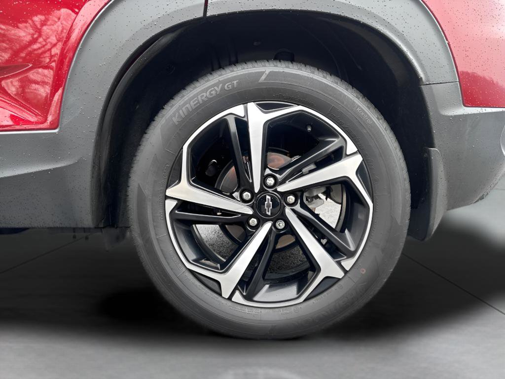 Used 2023 Chevrolet TrailBlazer RS w/ Sun and Liftgate Package image 8