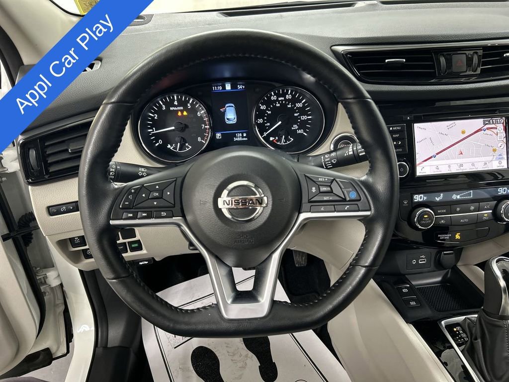 Used 2022 Nissan Rogue Sport SL image 4