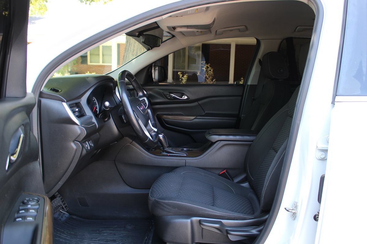 Used 2018 GMC Acadia SLE FWD image 8