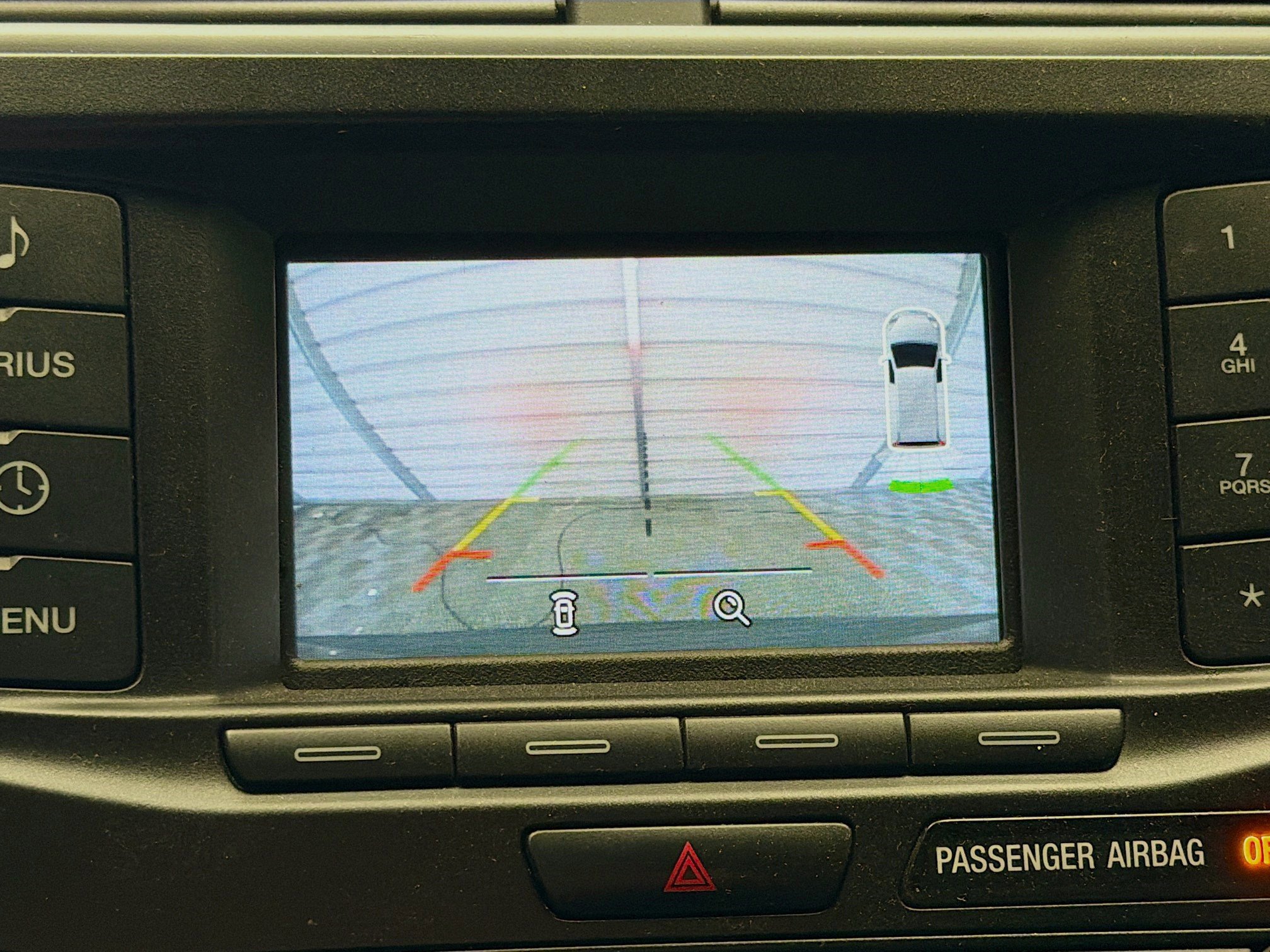 Used 2018 Ford Explorer XLT image 16