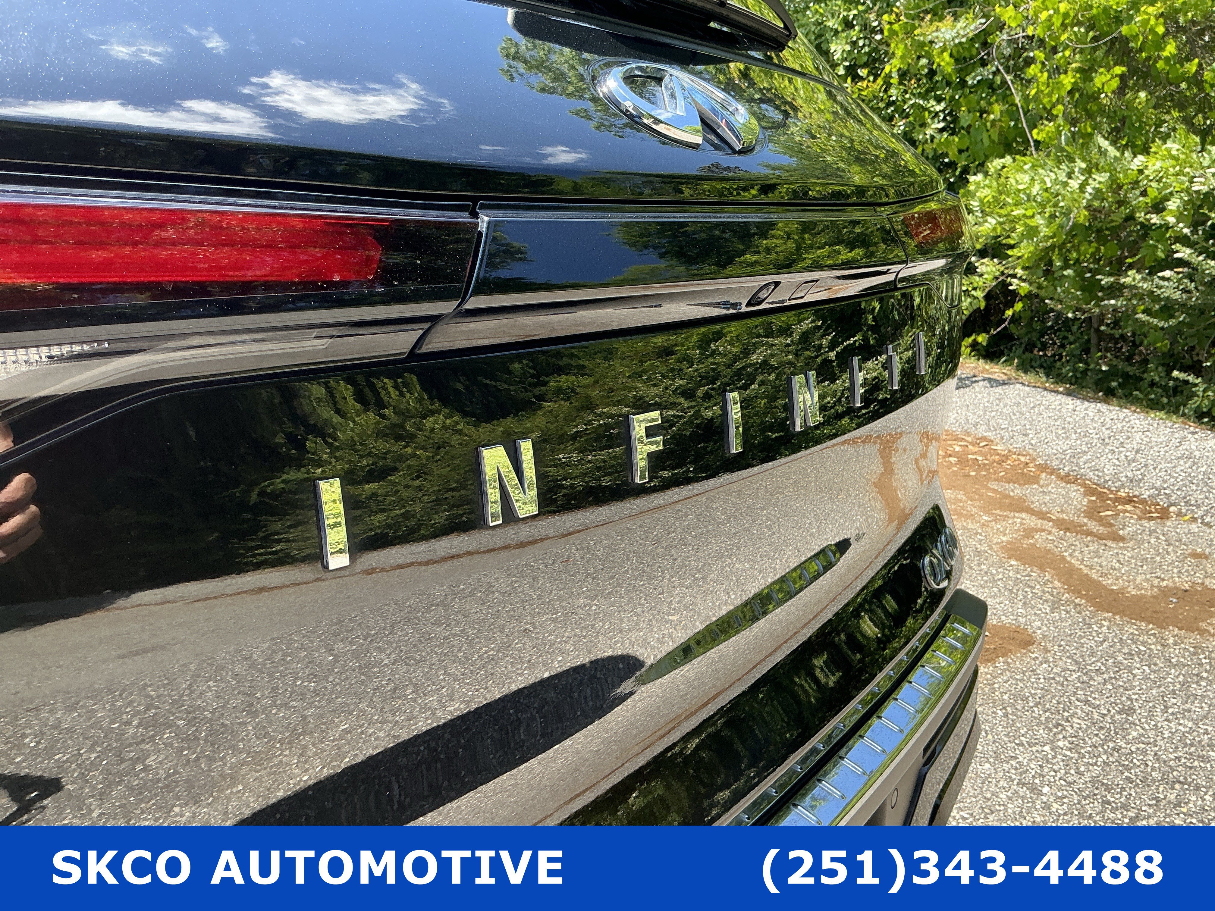 Used 2023 INFINITI QX60 Luxe w/ Vision Package FWD image 29
