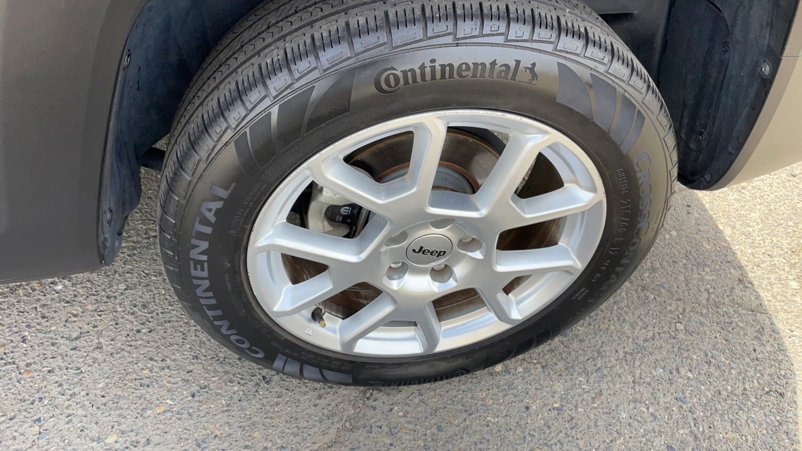 Used 2022 Jeep Renegade Latitude AWD/4WD image 49