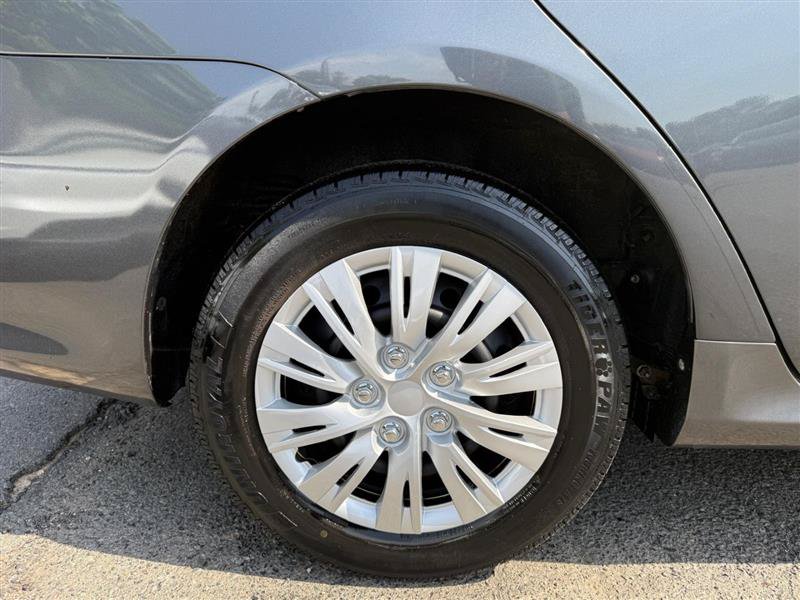 Used 2012 Toyota Corolla L w/ Preferred Accessory Pkg FWD image 6