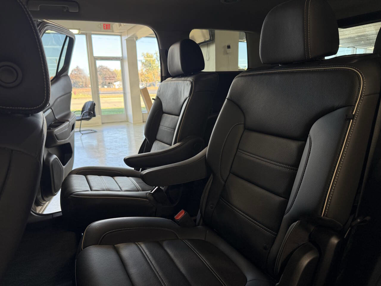 Used 2022 GMC Acadia Denali w/ Trailering Package image 14