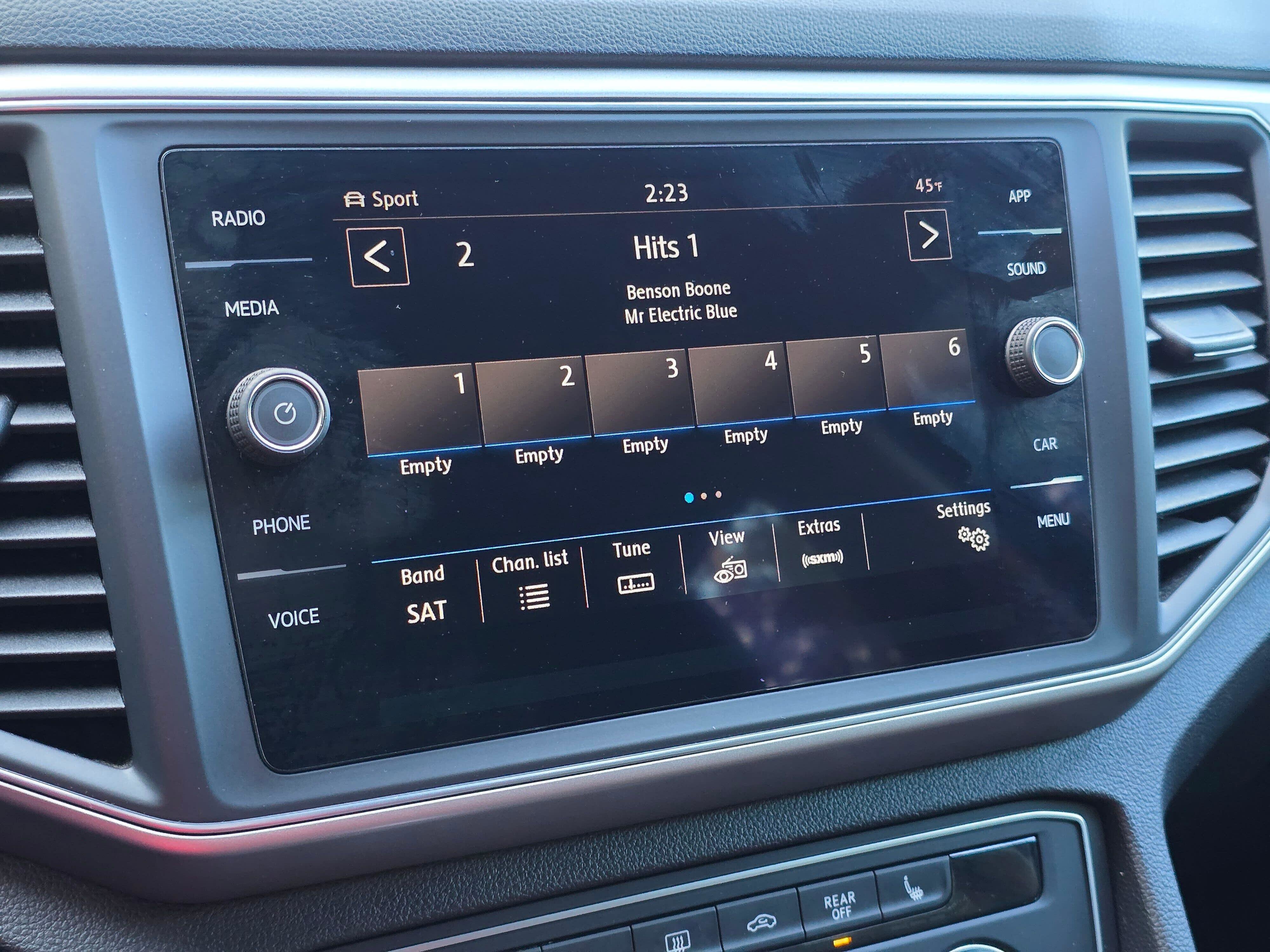 Used 2018 Volkswagen Atlas SE image 31