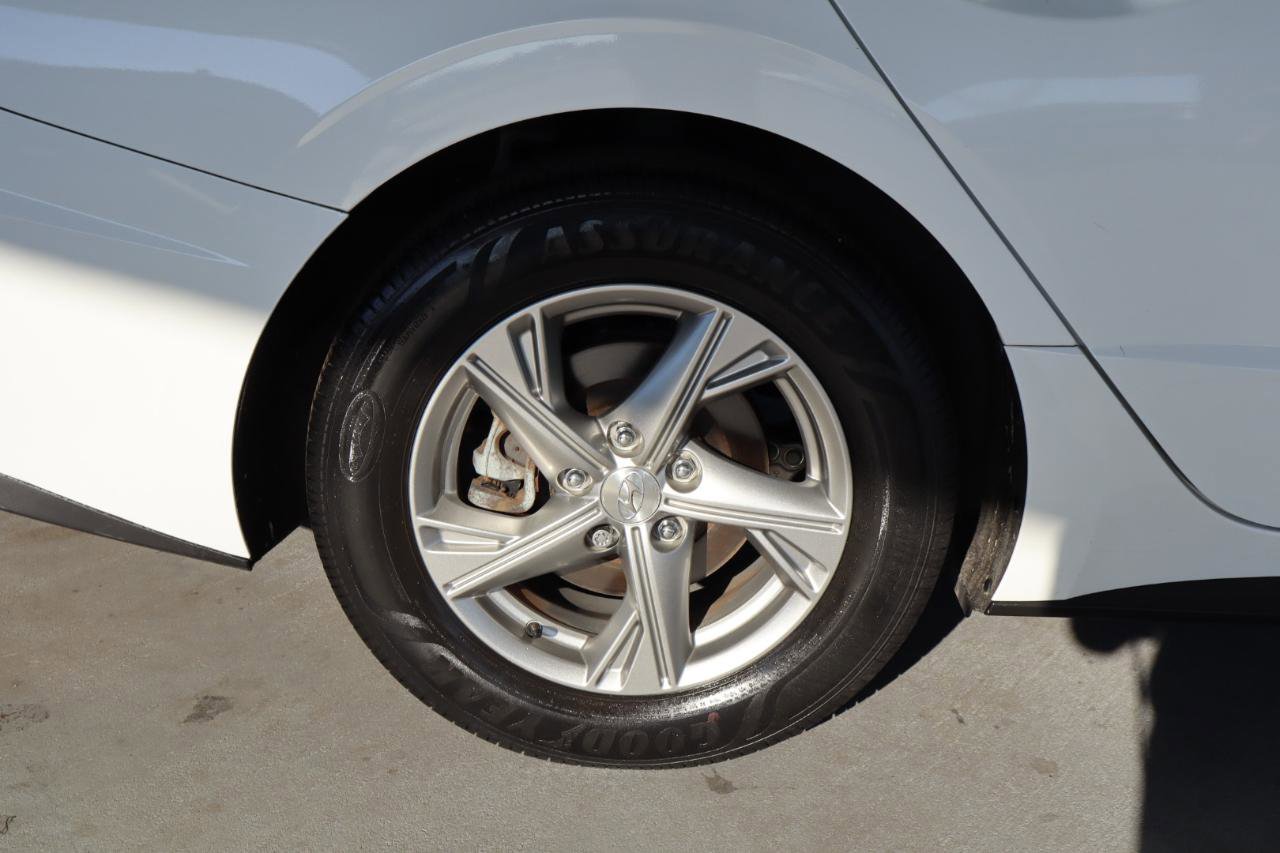Used 2020 Hyundai Sonata SE FWD image 5