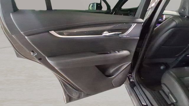 Used 2024 Cadillac XT6 Sport w/ LPO, Onyx Lite Package image 21