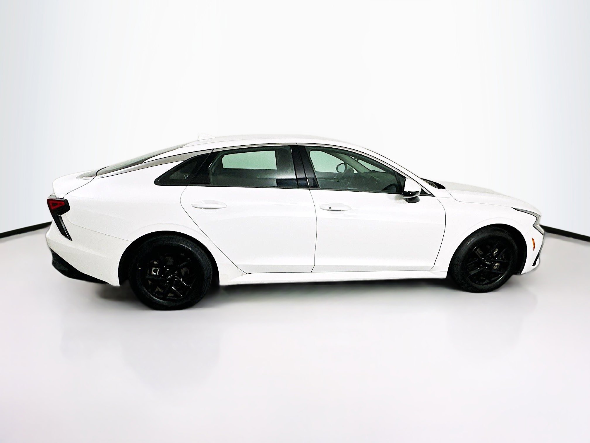 Used 2025 Kia K5 LXS FWD image 10