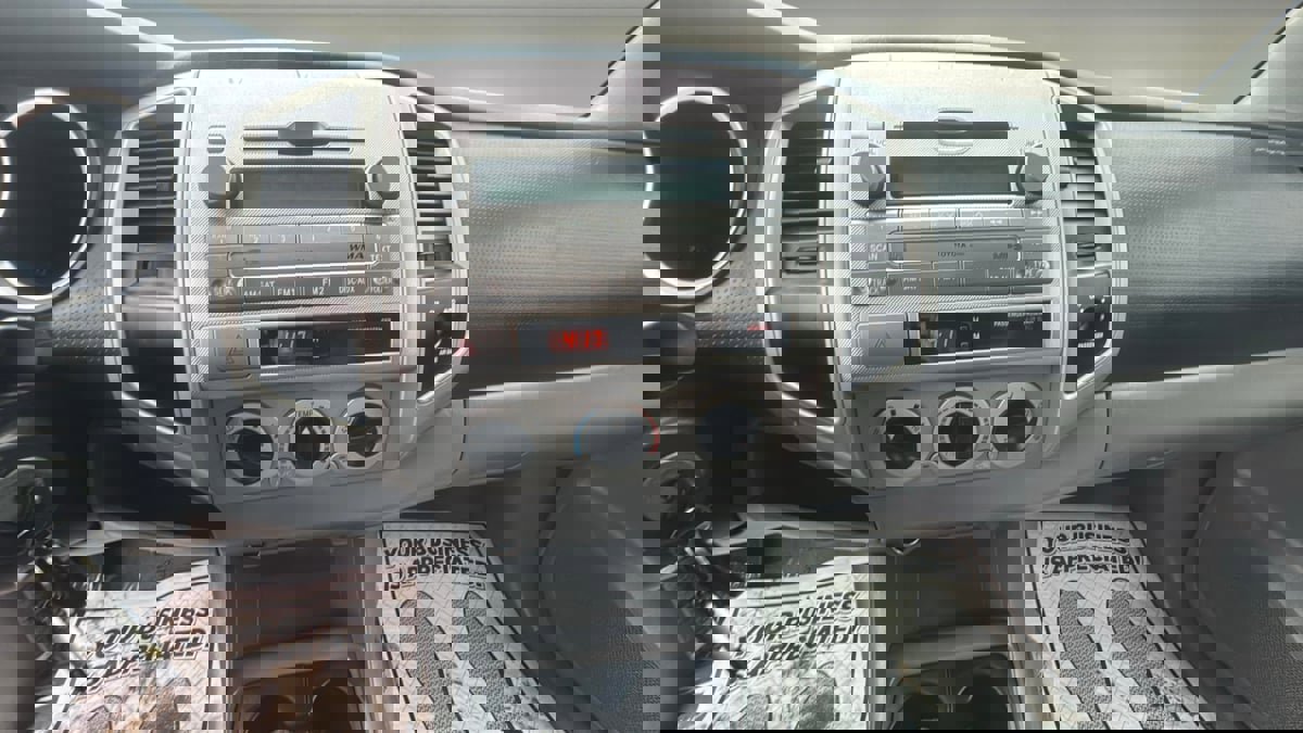 Used 2010 Toyota Tacoma 2WD Access Cab image 10