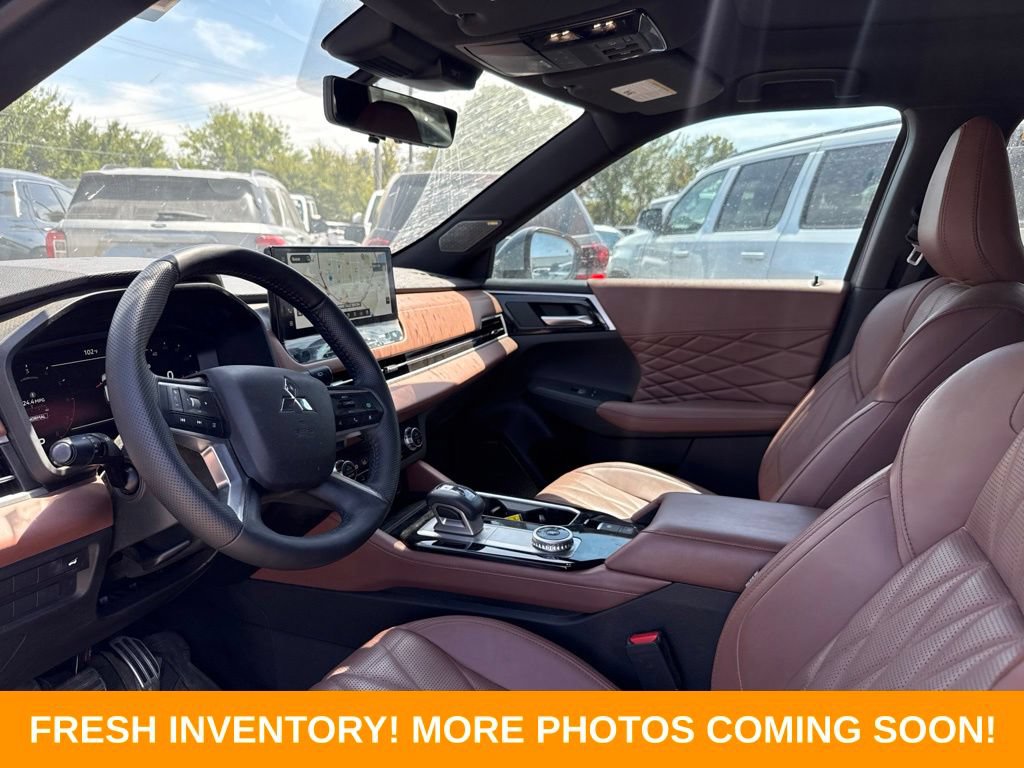 Used 2025 Mitsubishi Outlander SEL FWD image 8