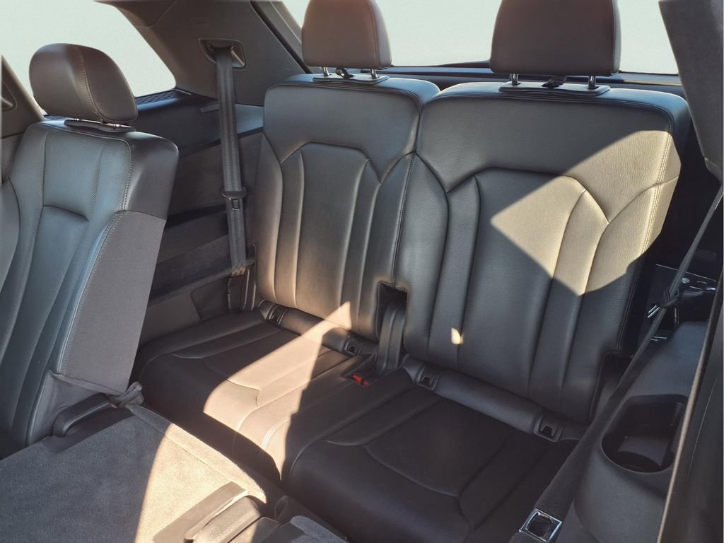Used 2018 Audi Q7 2.0T Premium Plus w/ Premium Plus Package image 27
