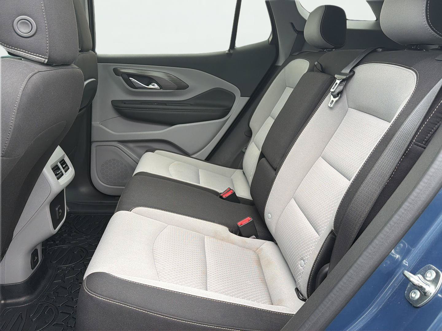 Certified 2024 GMC Terrain SLE w/ Driver Convenience Package FWD image 16