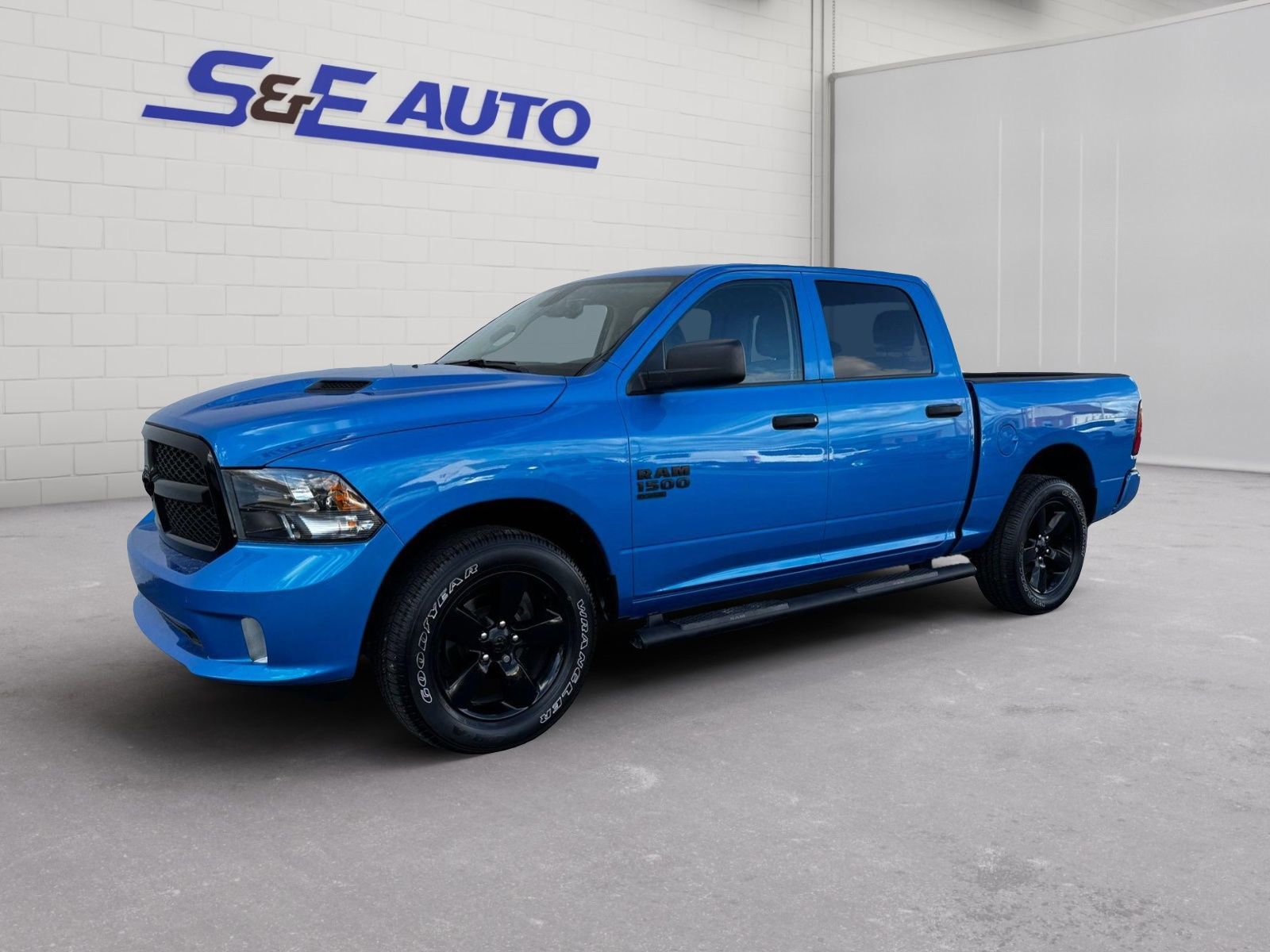 Used 2023 RAM 1500 Express w/ Wheel & Sound Group