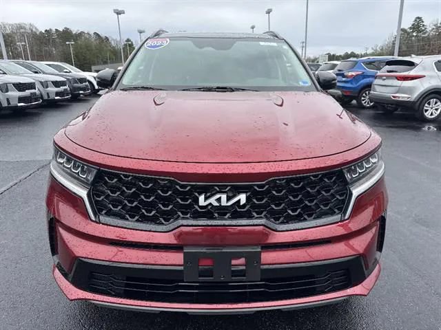 Used 2023 Kia Sorento S w/ Panoramic Sunroof Package FWD image 2