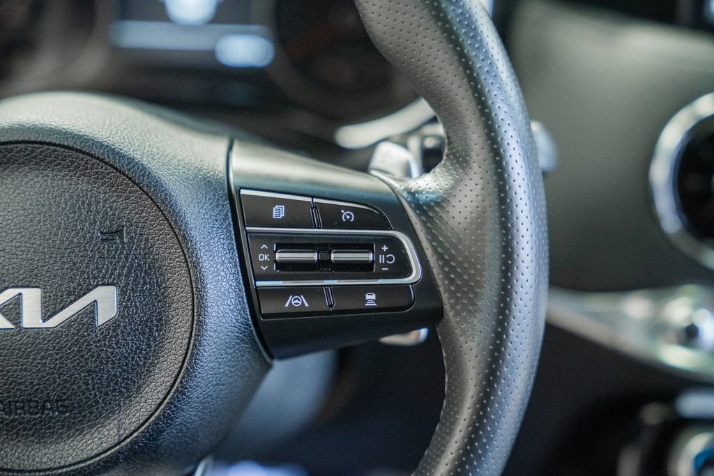 Used 2022 Kia Stinger GT2 AWD/4WD image 27