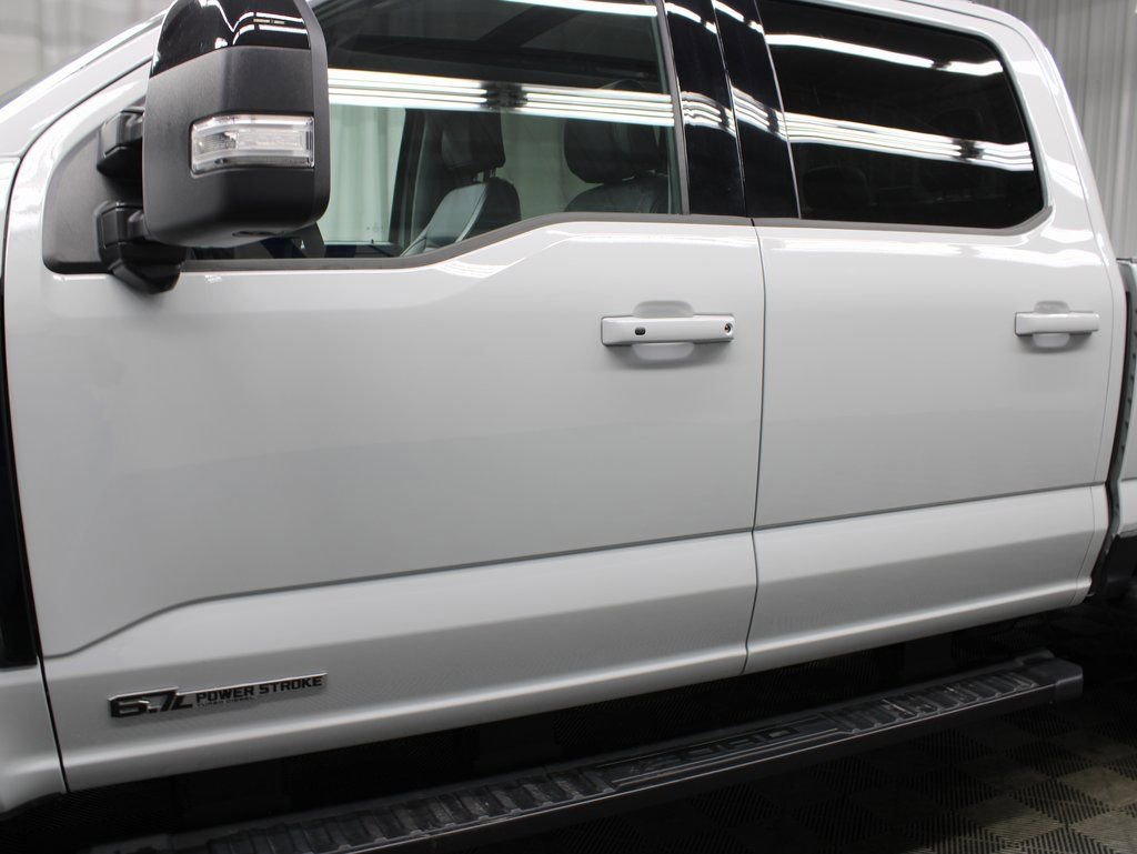 Used 2025 Ford F350 Lariat w/ Black Appearance Package image 52