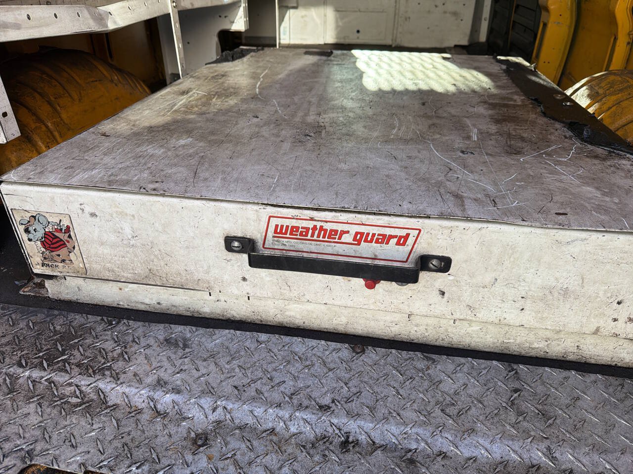 Used 2016 Chevrolet Express 2500 Extended RWD image 19