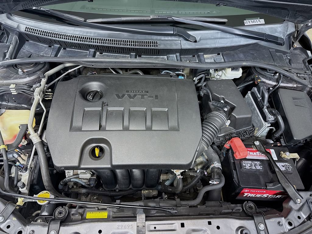 Used 2013 Toyota Corolla LE image 27