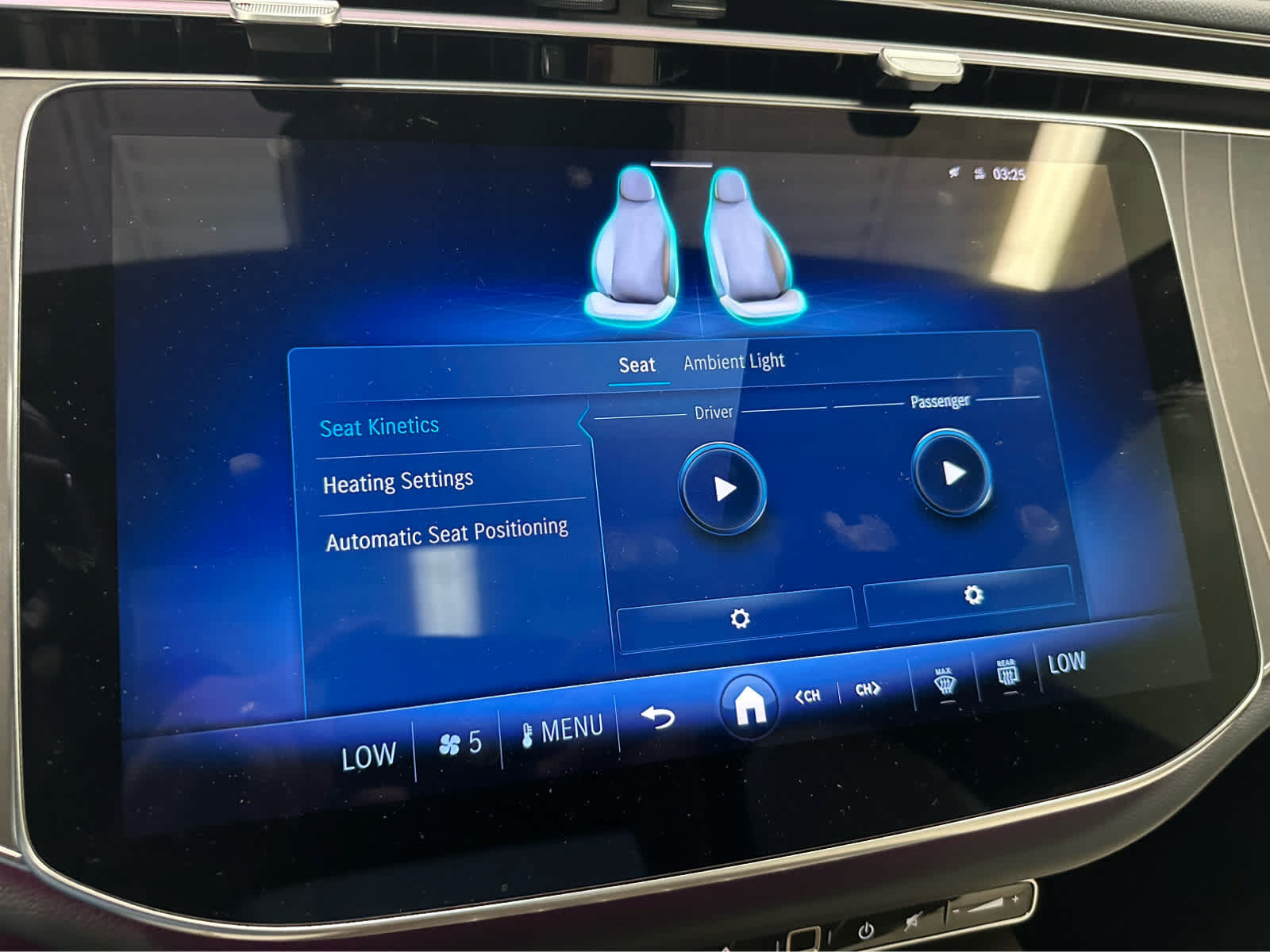 Used 2025 Mercedes-Benz E 350 4MATIC Sedan image 24
