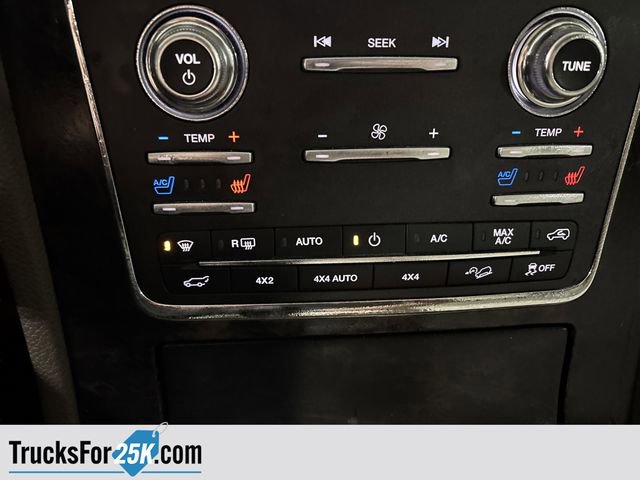 Used 2015 Lincoln Navigator 4WD image 21