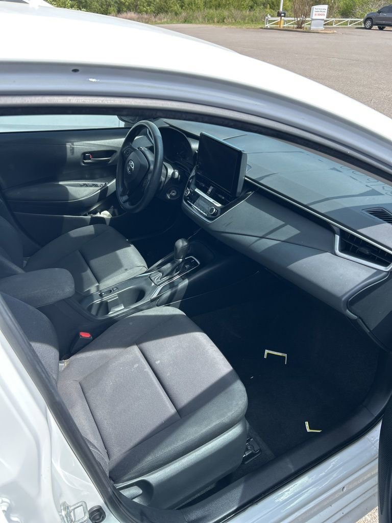 Used 2023 Toyota Corolla LE image 10