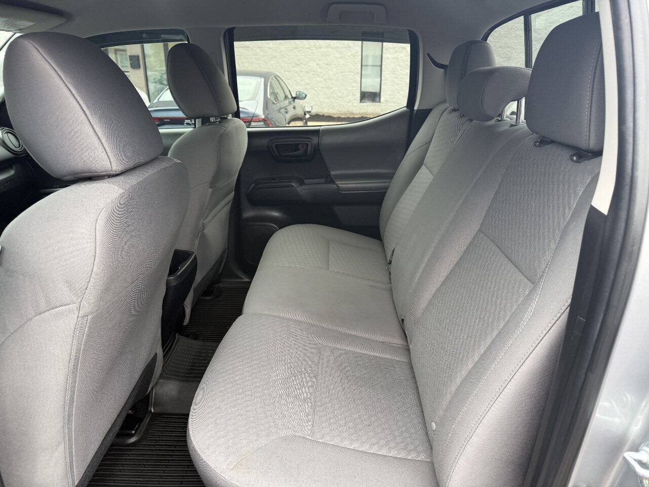Used 2023 Toyota Tacoma SR AWD/4WD image 18