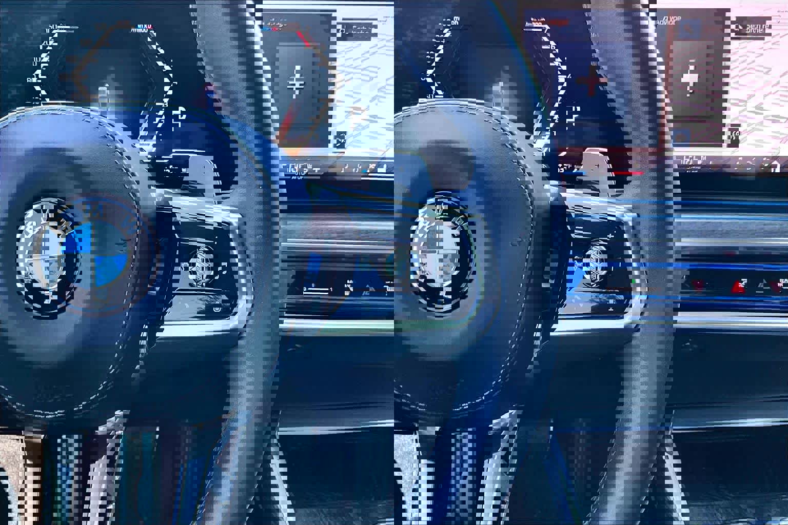 Used 2023 BMW 760i xDrive w/ Executive Package image 25