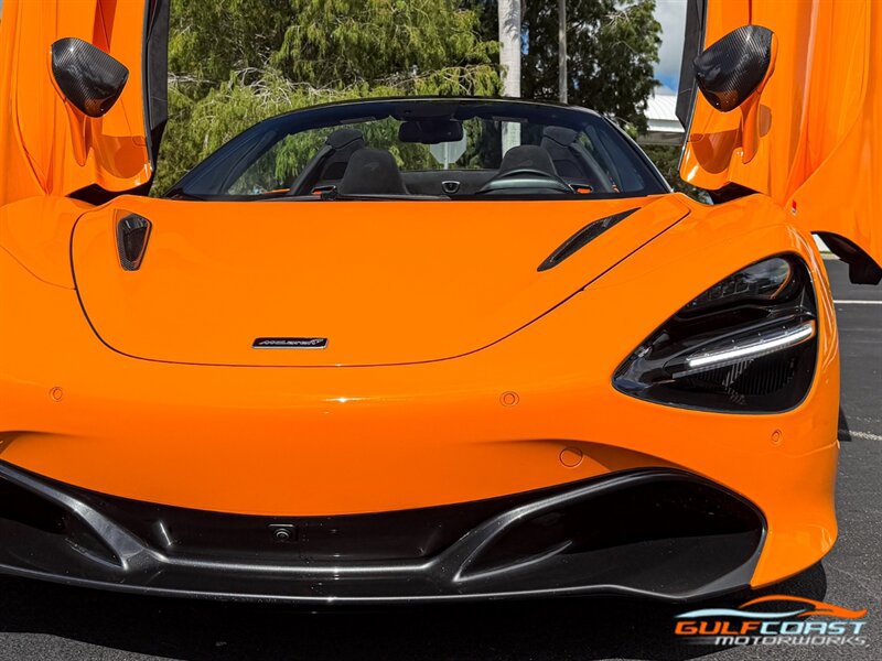 Used 2022 McLaren 720S Performance RWD image 3