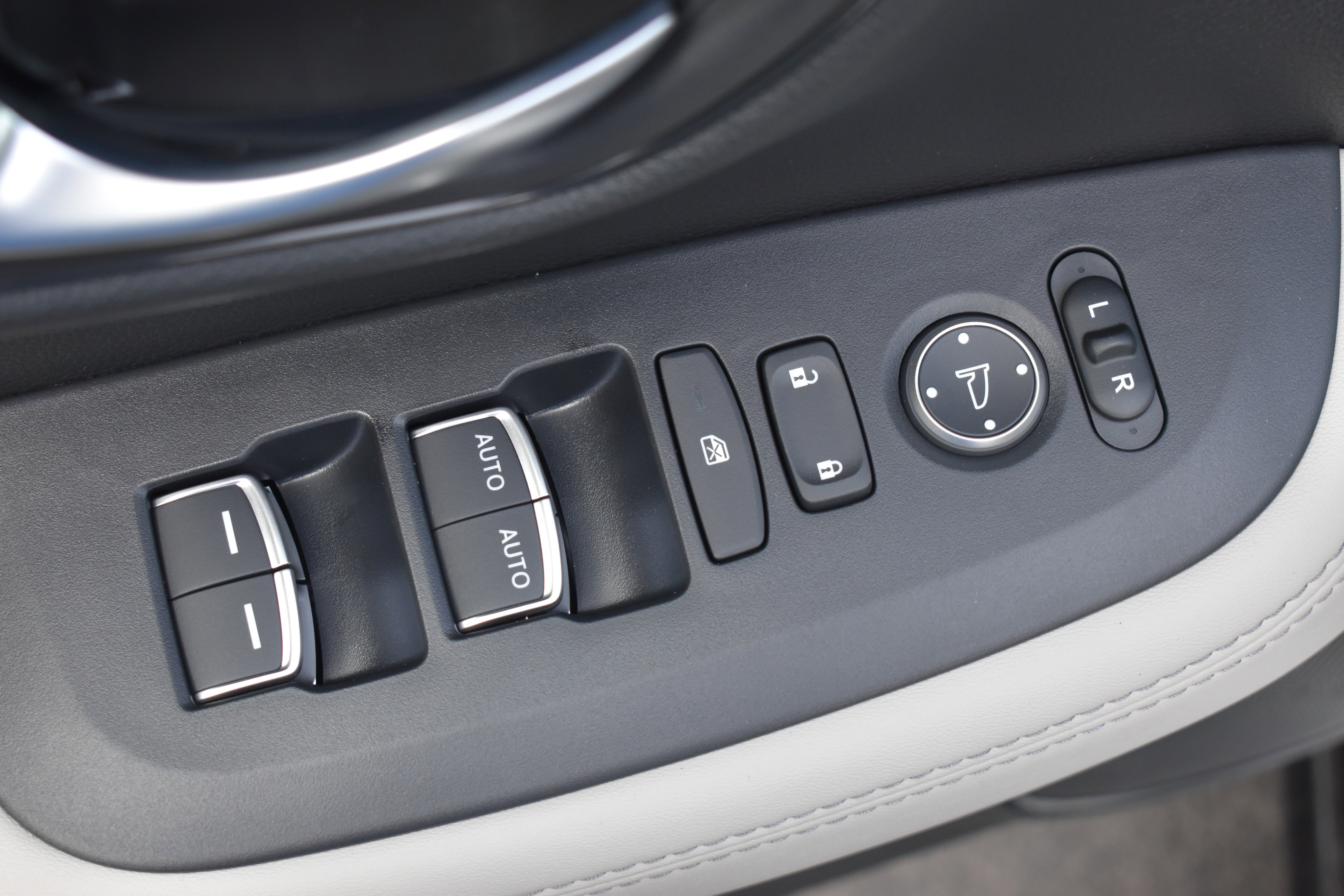 New 2026 Honda HR-V EX-L image 12