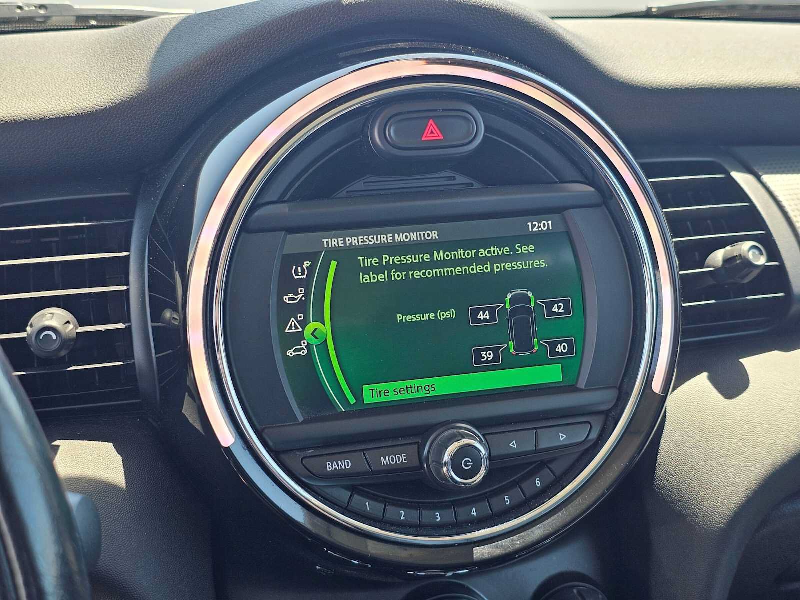 Used 2019 MINI Cooper 2-Door Hardtop FWD image 22