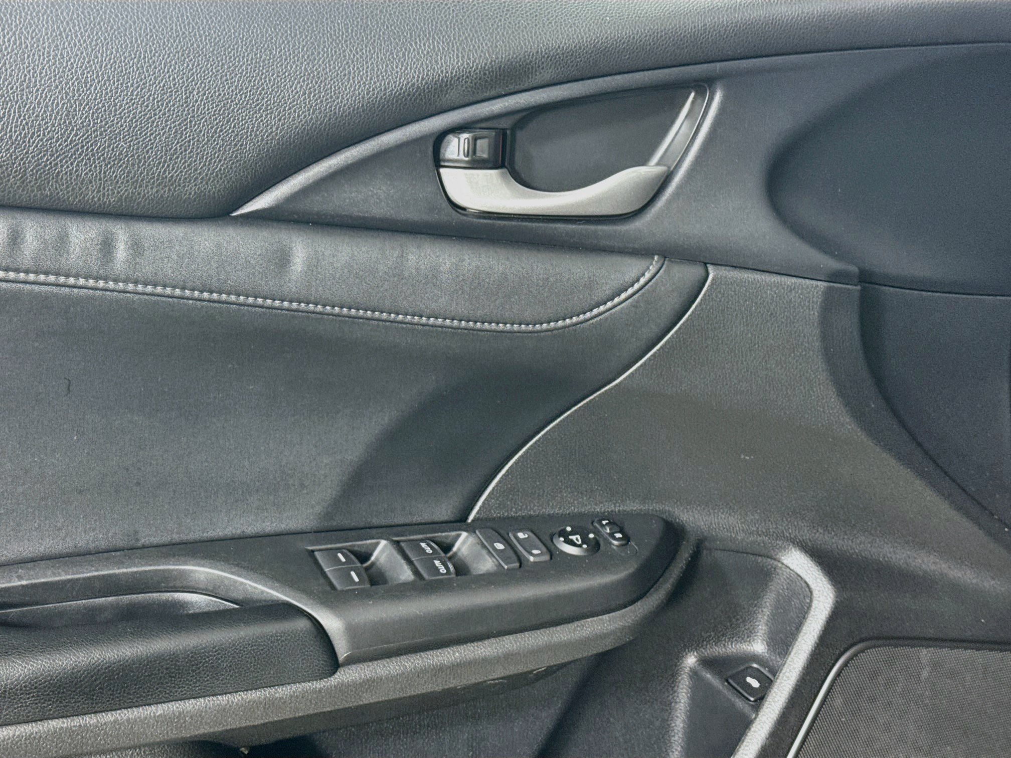 Used 2022 Honda Insight Touring image 24