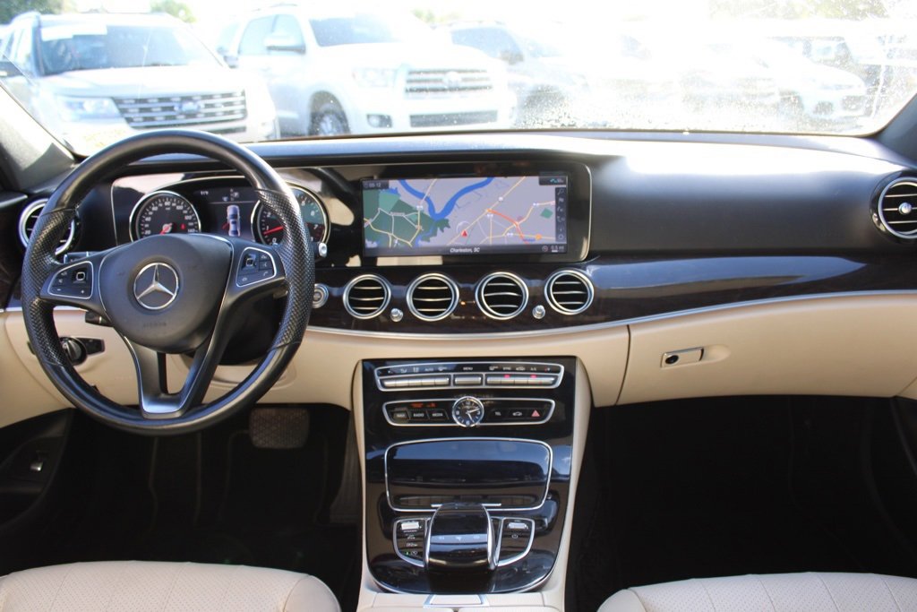 Certified 2017 Mercedes-Benz E 300 4MATIC image 33