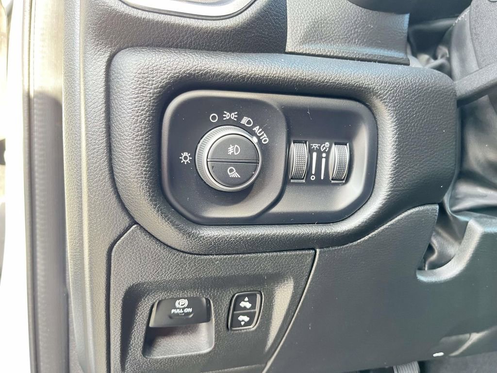 Used 2025 RAM 1500 Laramie image 14